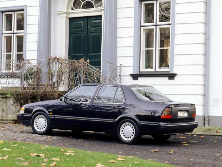  Saab 9000 CD 1988 года  (фото 3 из 10)